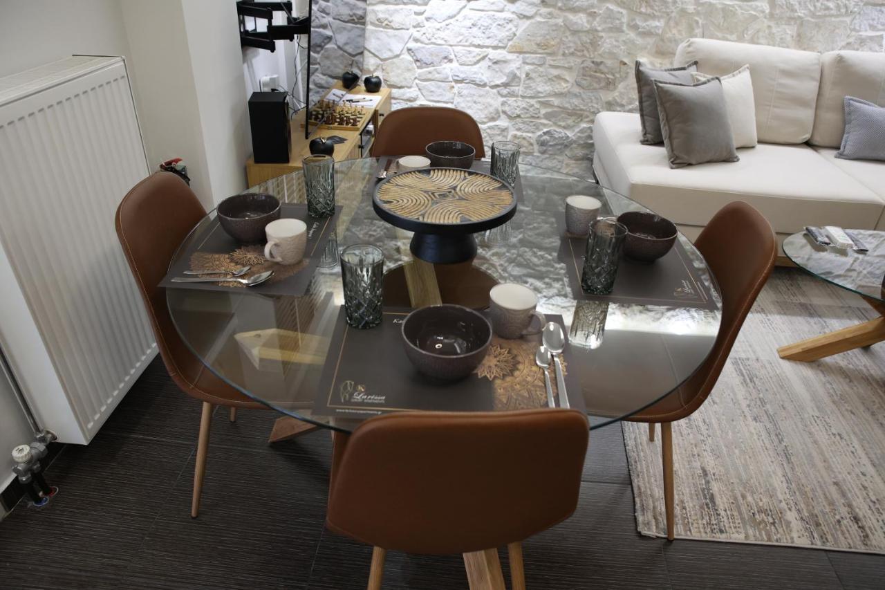 La Larissa Luxury Apartments Thetis Bagian luar foto